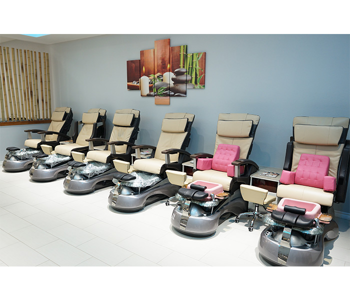 Pedicure chairs for children also available